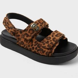 Kids Verity Platform Hardware Sandals Art Class Leopard Spot pattern Size 3 NWOT